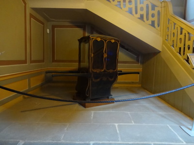 sedan chair